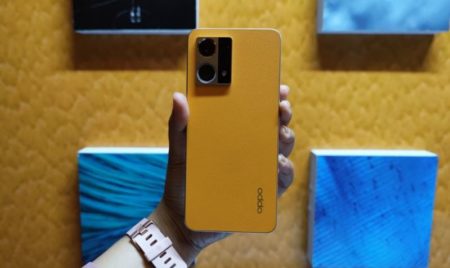 Oppo Reno7 4G warna Sunset Orange