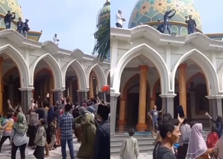 VIRAL Aksi Pedagang Pecel Lele di Lamongan Bagi bagi Uang dari Atas Masjid dengan Cara Dilempar