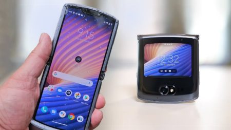 Foto Hands On Motorola Razr 5G