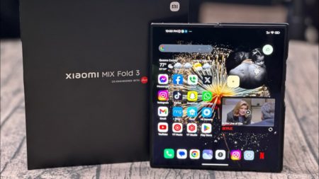 Unboxing Xiaomi Mix Fold 3