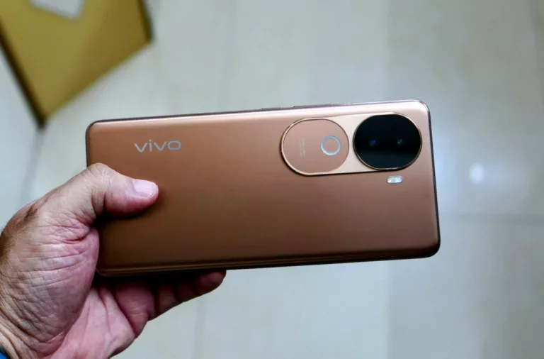 HP Vivo V40e